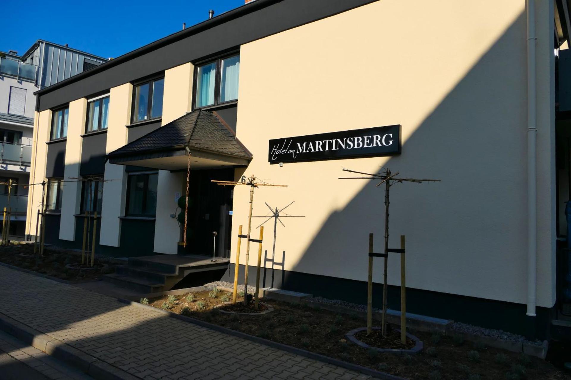 Hotel Am Martinsberg Андернах Екстериор снимка