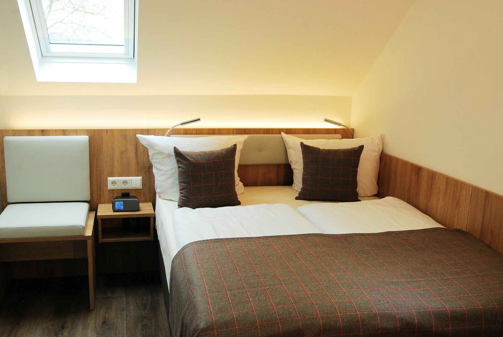 Hotel Am Martinsberg Андернах Екстериор снимка