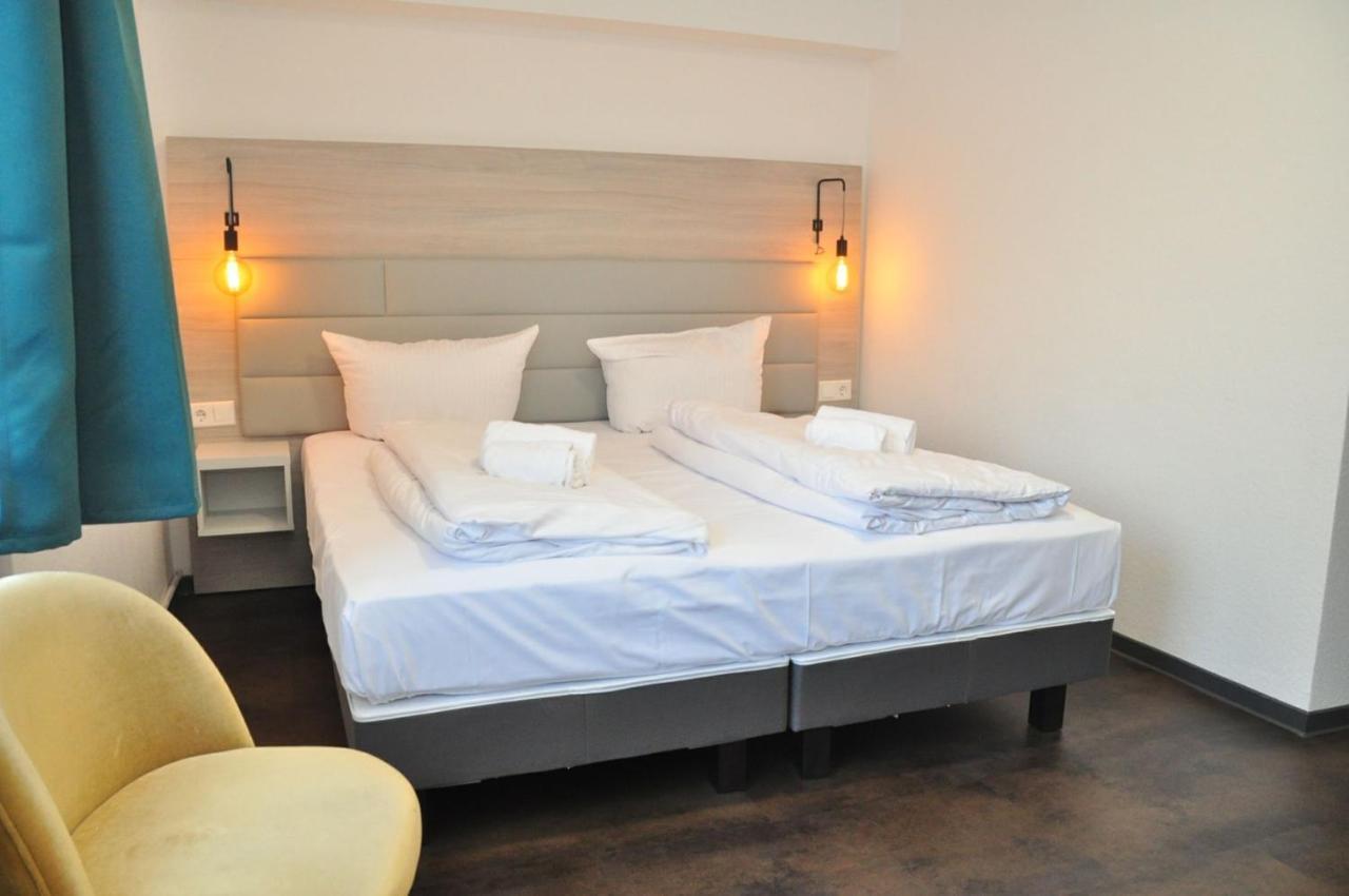Hotel Am Martinsberg Андернах Екстериор снимка